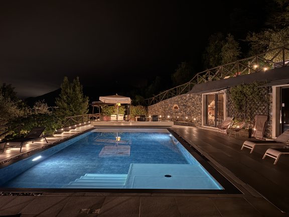 piscina-notturna-2025